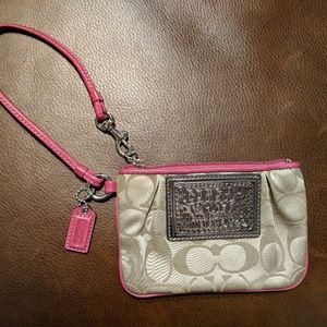 Coach Poppy Wristlet
